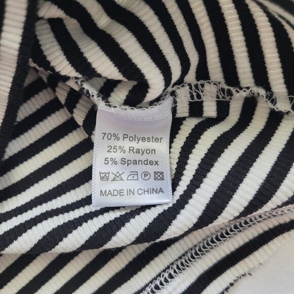 Black and White Fitted Striped Tank Top Size Small - Picture 5 of 10